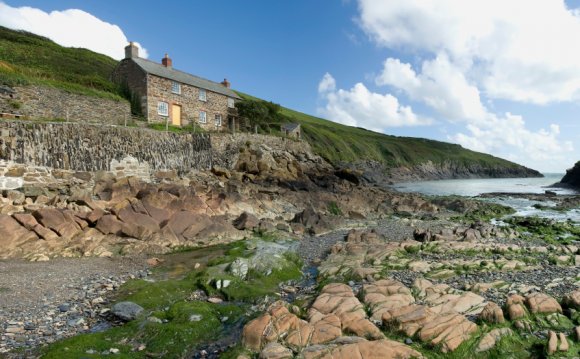 North Cornwall holiday cottages by the Sea