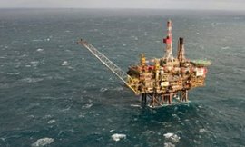 Oil spill in North sea : Sheel Gannet Alpha platform